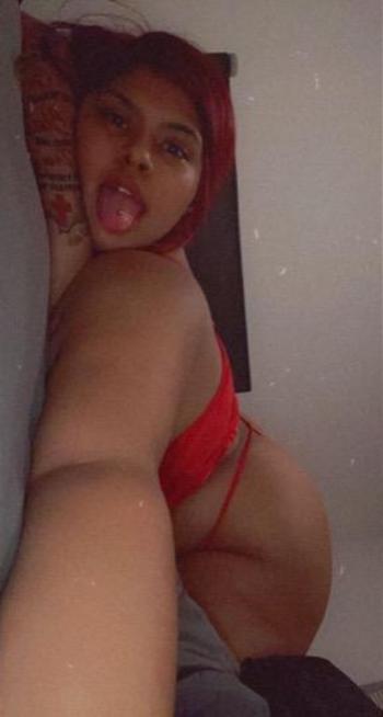 Jade, 21  female escort, Saint Louis