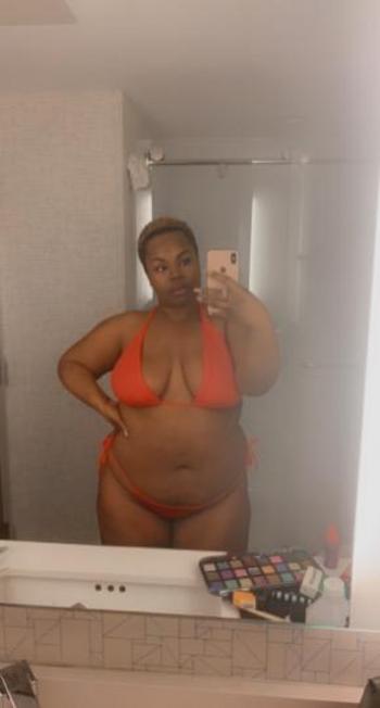 Kash 🍯🥟, 22  female escort, Saint Louis