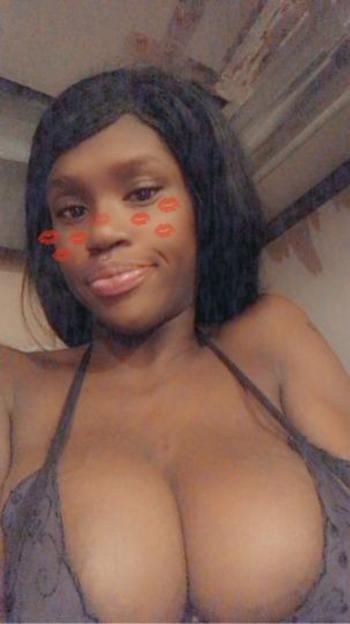 Trouble, 23  female escort, Saint Louis