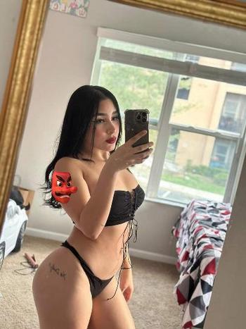 Sofia, 23  female escort, St Louis
