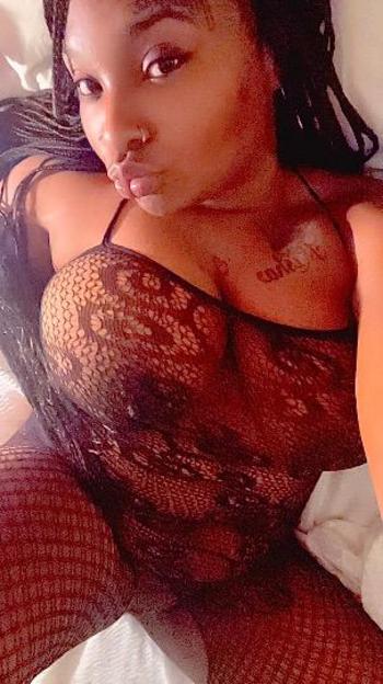 314-857-7864, 25  female escort, St Louis