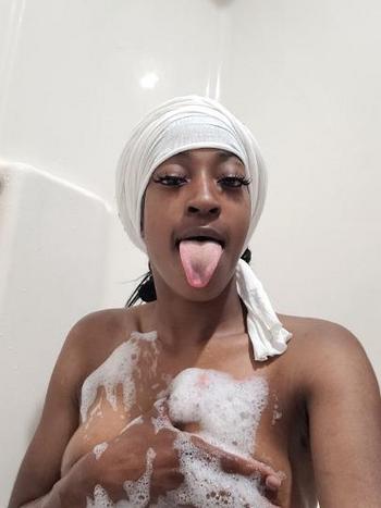 Exclusiv, 26  female escort, St Louis