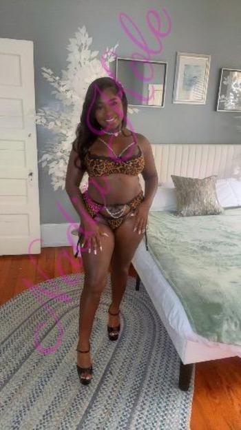 618-815-8174, 29  female escort, St Louis