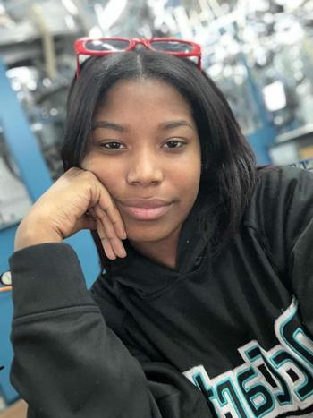 Winnifer, 22  female escort, St Louis