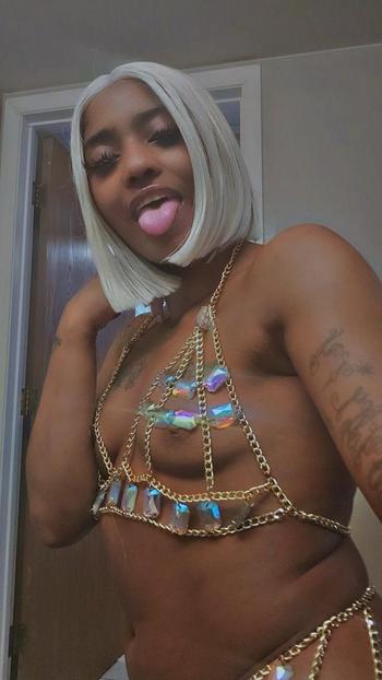 Amazing/FatCatt, 33  female escort, St Louis