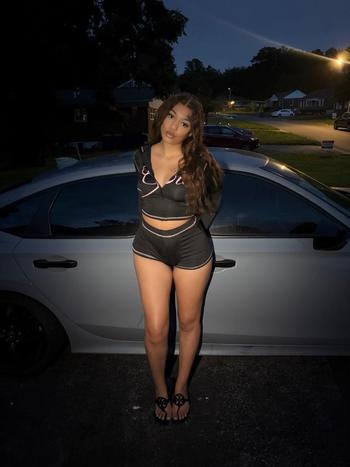CeeCee, 22  female escort, St Louis