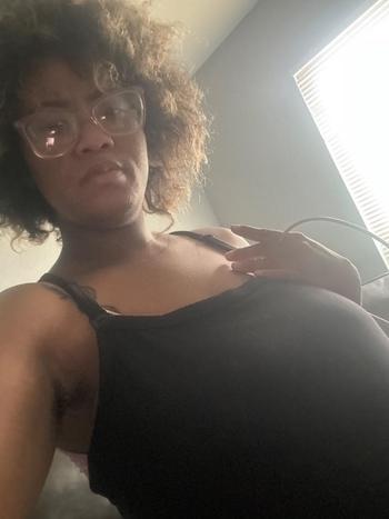 Honeyy , 25  female escort, St Louis