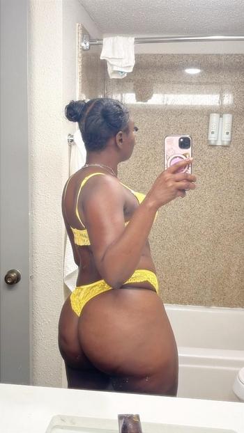 Passion , 23  female escort, St Louis