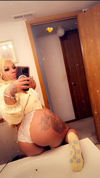 AMilli, 25  female escort, St Louis