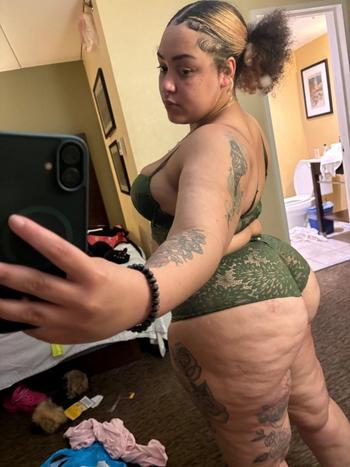 Rosie, 21  female escort, St Louis