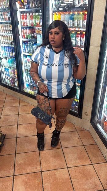 Innocent, 28  female escort, St Louis