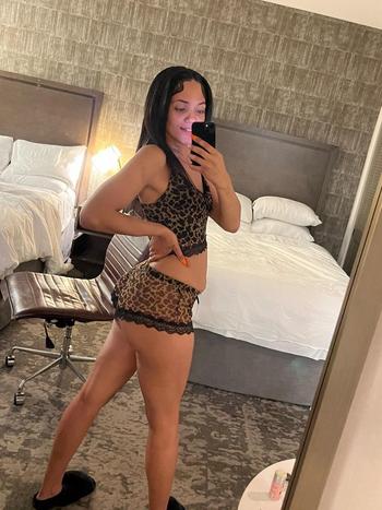 Alexis, 24  female escort, St Louis