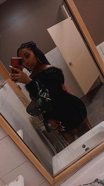 Sensation, 23  female escort, St Louis