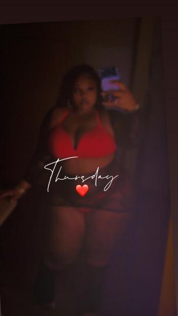 River , 22  female escort, St Louis