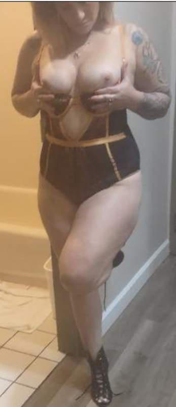 escort photo 4